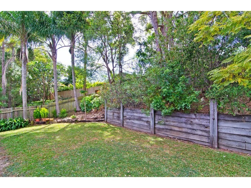 11 Darnel Street, Elanora QLD 4221