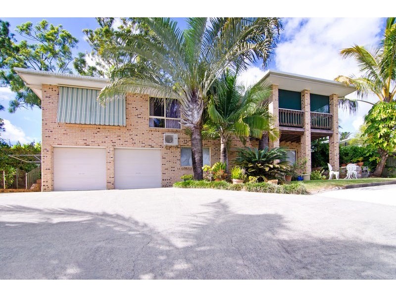 11 Darnel Street, Elanora QLD 4221