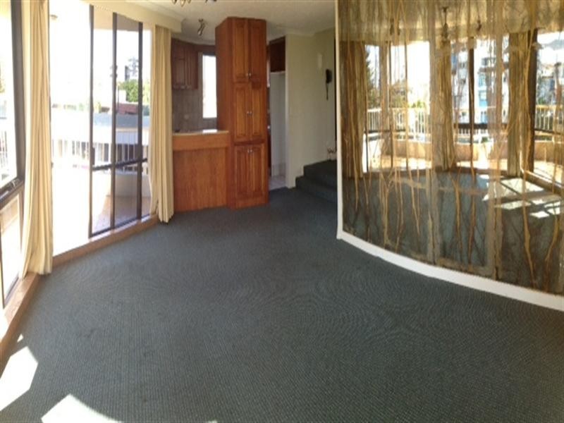 4/15 Old Burleigh Road, Surfers Paradise QLD 4217