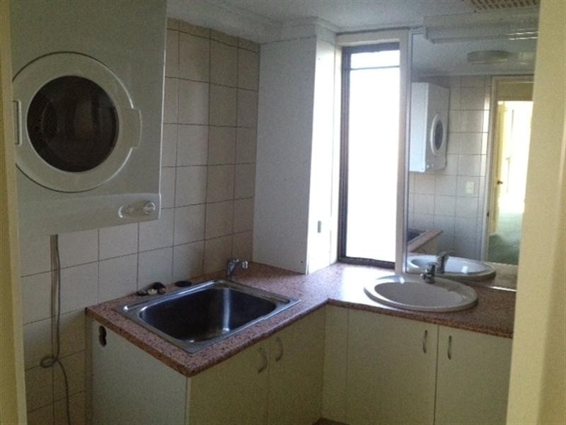 4/15 Old Burleigh Road, Surfers Paradise QLD 4217