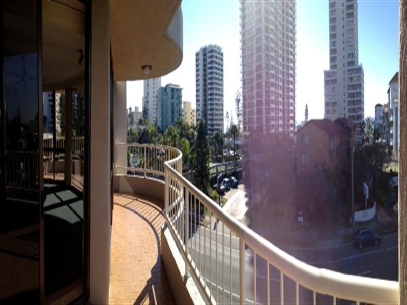 4/15 Old Burleigh Road, Surfers Paradise QLD 4217