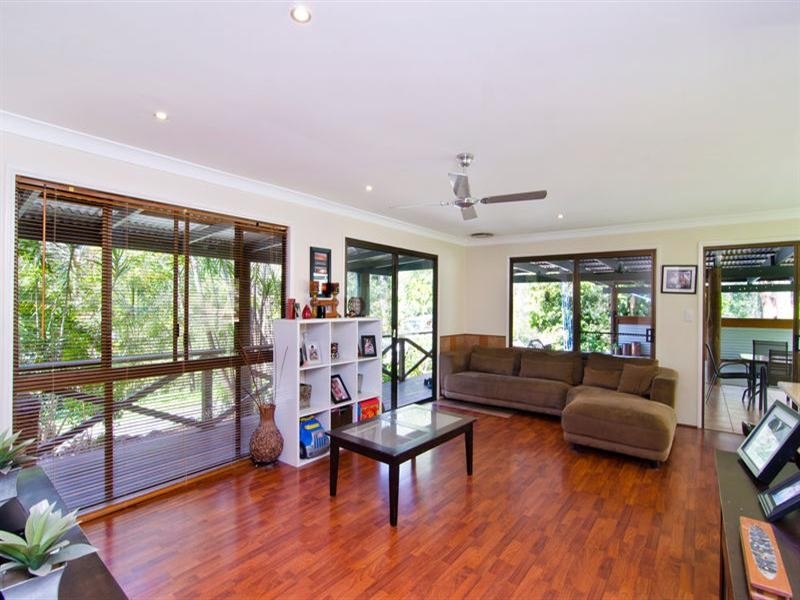 3 Ronelle Court, Tallebudgera QLD 4228