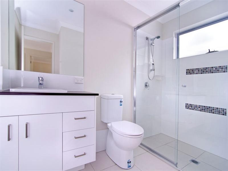 2/25 Brooke Avenue, Palm Beach QLD 4221