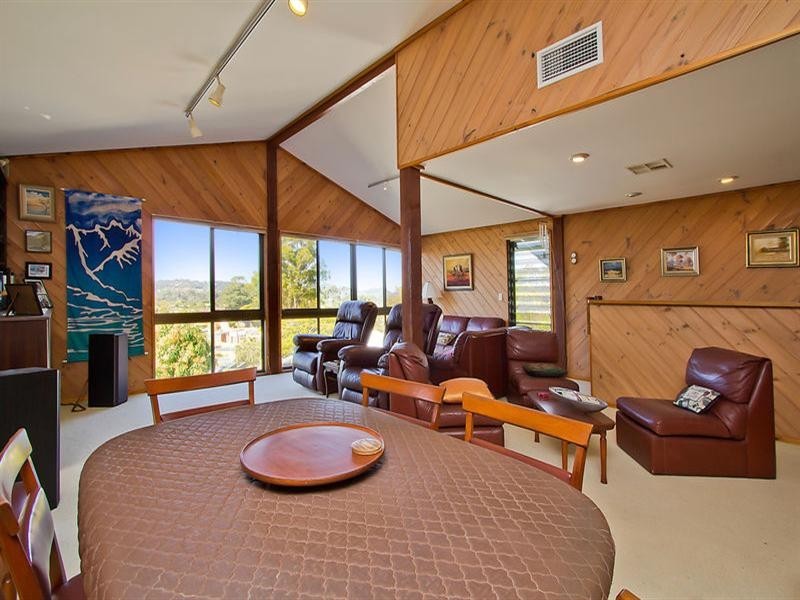 16 Larentia Street, Currumbin Waters QLD 4223