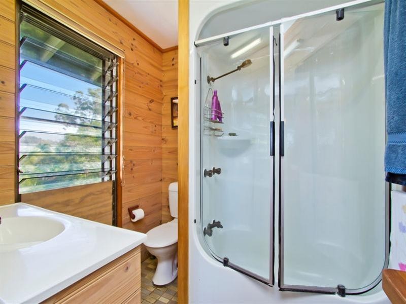 16 Larentia Street, Currumbin Waters QLD 4223