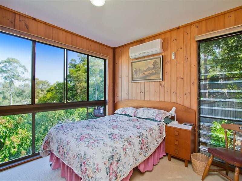 16 Larentia Street, Currumbin Waters QLD 4223