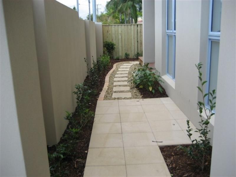 2/27 Twenty Sixth Avenue, Palm Beach QLD 4221