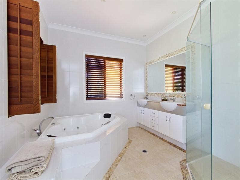 9E Bourke Lodge Drive, Currumbin Valley QLD 4223