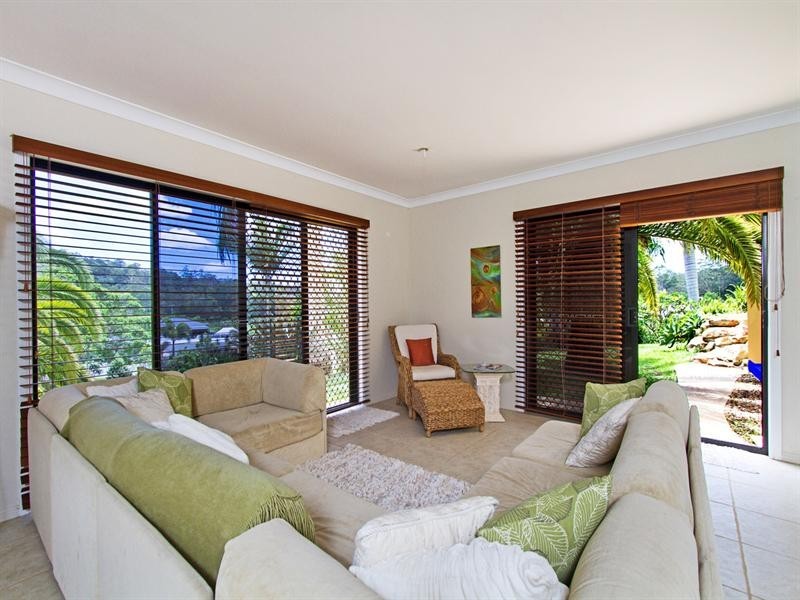 9E Bourke Lodge Drive, Currumbin Valley QLD 4223