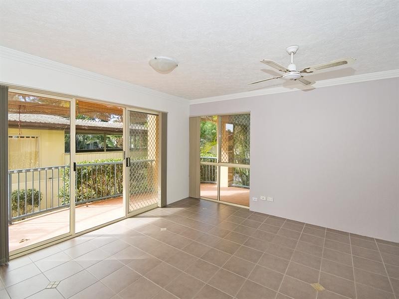 1/17 TwentyFourth Avenue, Palm Beach QLD 4221