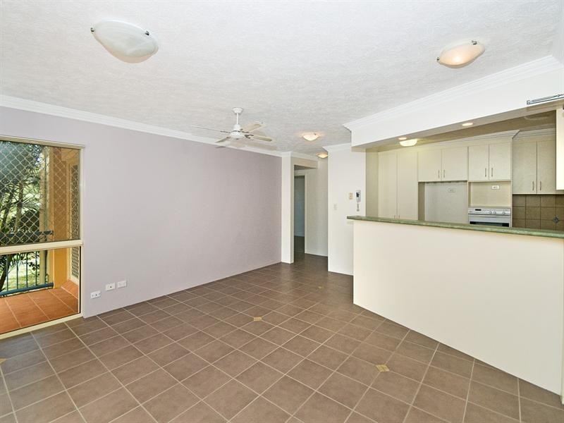 1/17 TwentyFourth Avenue, Palm Beach QLD 4221
