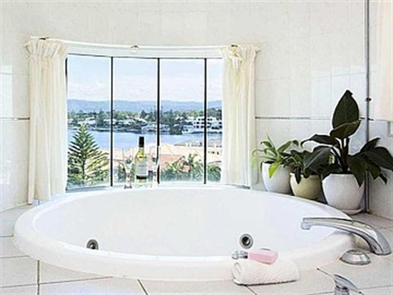 901/7 Mallana Street, Surfers Paradise QLD 4217