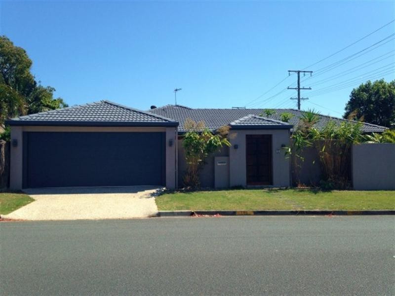 169 Mallawa Drive, Palm Beach QLD 4221