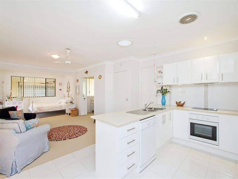 91 Burleigh Street, Burleigh Waters QLD 4220