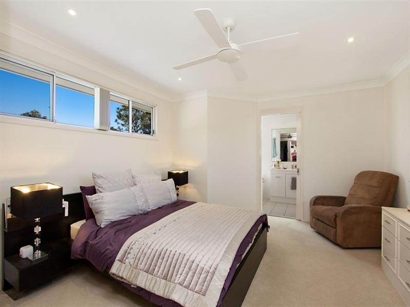 41 Doubleview Drive, Elanora QLD 4221