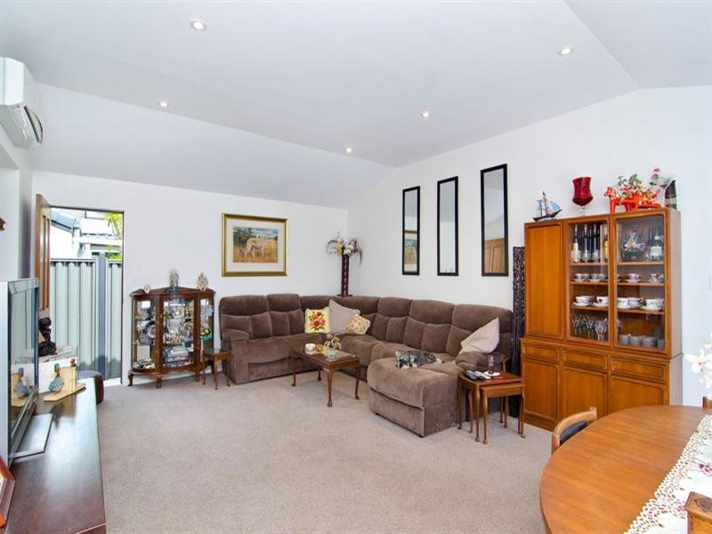 118 Tallebudgera Drive, Palm Beach QLD 4221