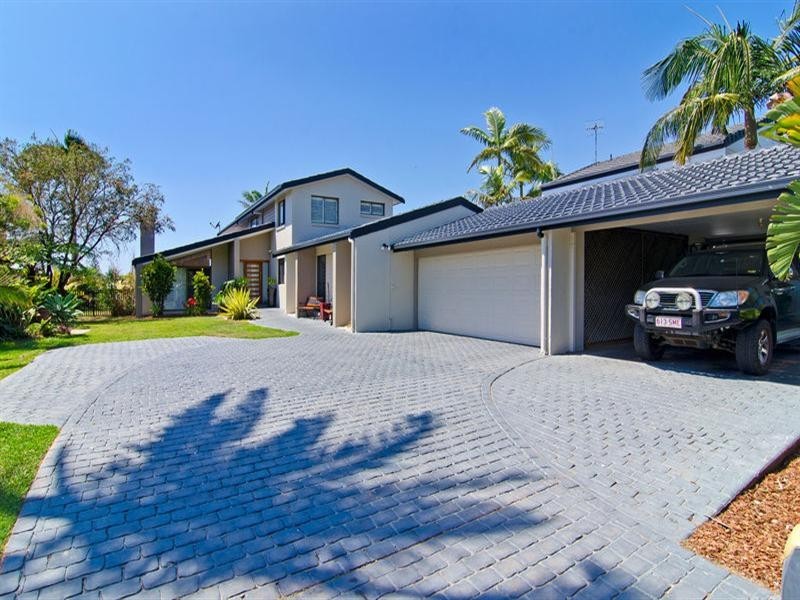 118 Tallebudgera Drive, Palm Beach QLD 4221