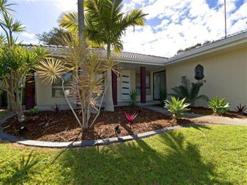 45 Darnel Street, Elanora QLD 4221