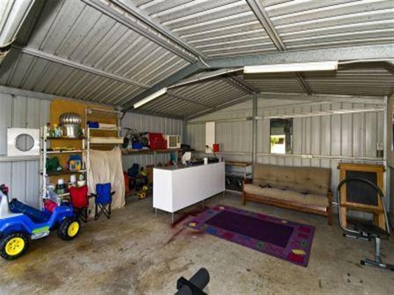 45 Darnel Street, Elanora QLD 4221