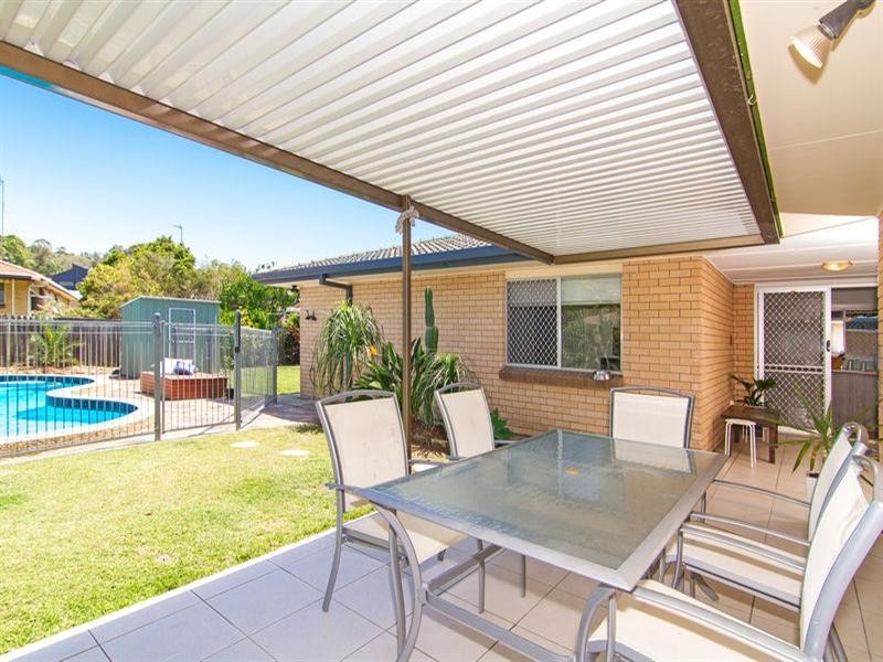 199 Mallawa Drive, Palm Beach QLD 4221
