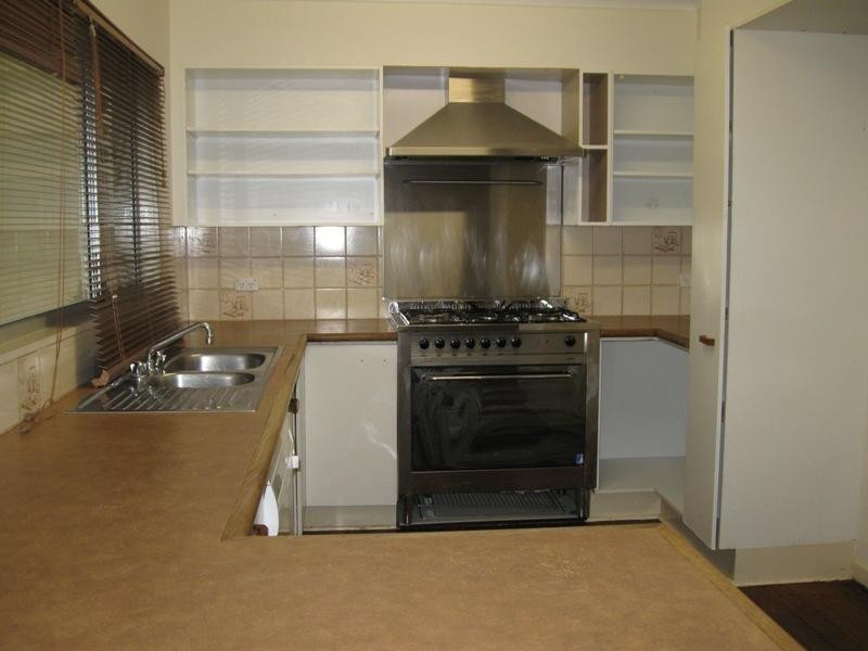 36 Philippine Parade, Palm Beach QLD 4221