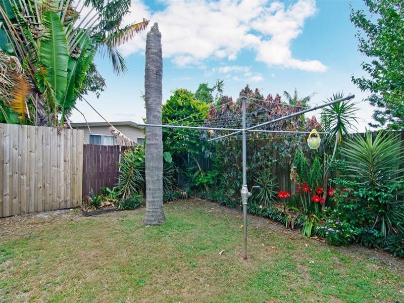 2/28 Sarawak Avenue, Palm Beach QLD 4221