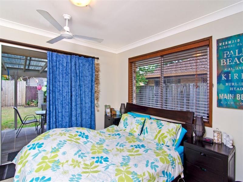 2/28 Sarawak Avenue, Palm Beach QLD 4221
