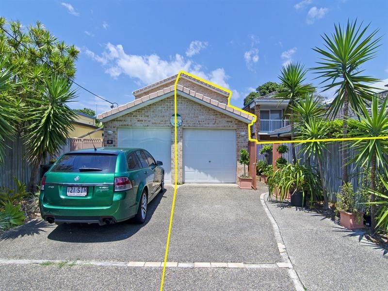 2/4 First Avenue, Palm Beach QLD 4221