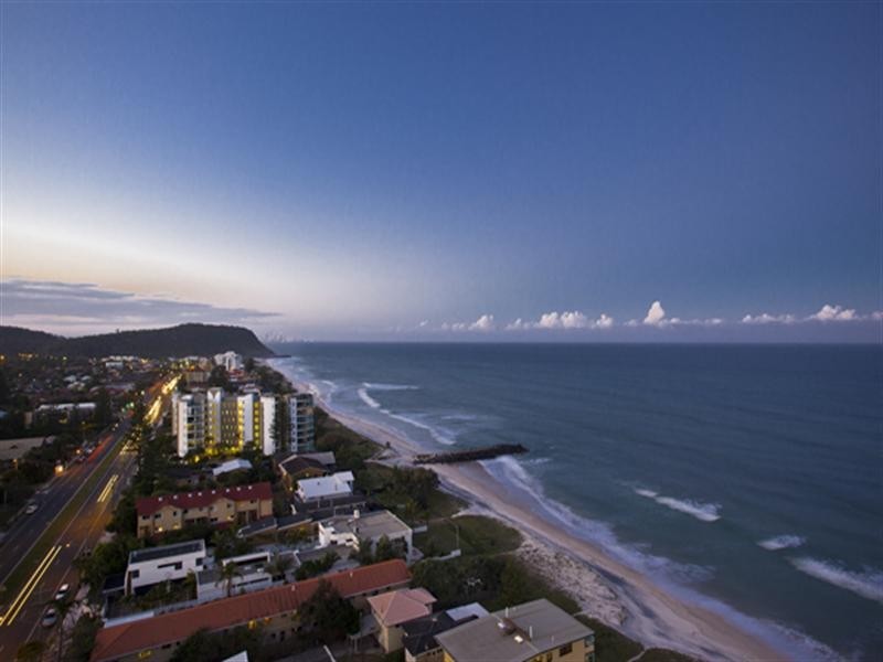 5E Nineteenth Avenue, Palm Beach QLD 4221