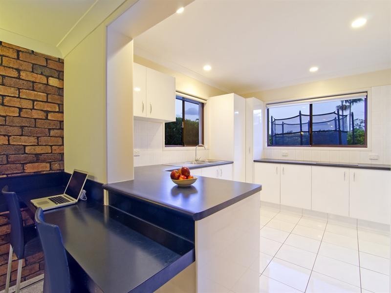 3 Maple Place, Palm Beach QLD 4221