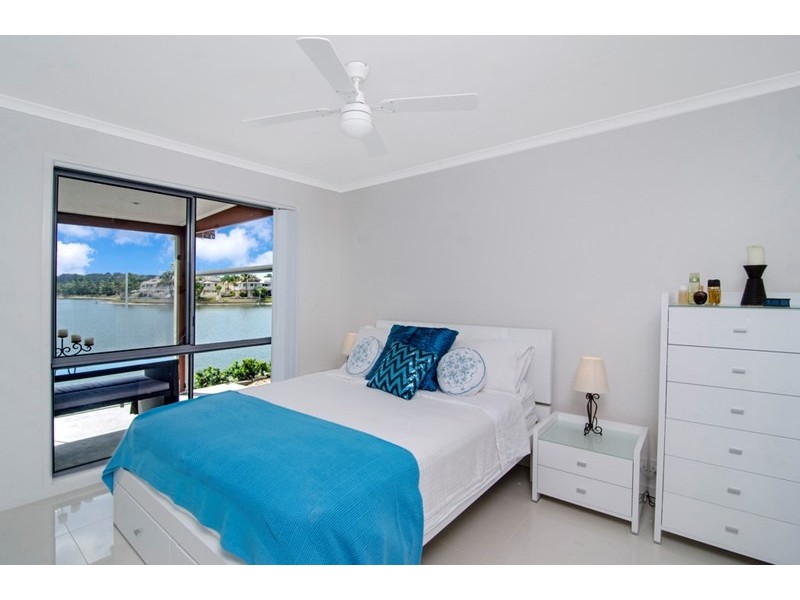 43 Waterdown Drive, Elanora QLD 4221