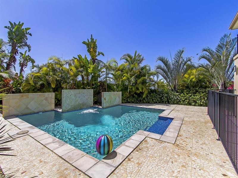 11 Kukulies Court, Currumbin Waters QLD 4223