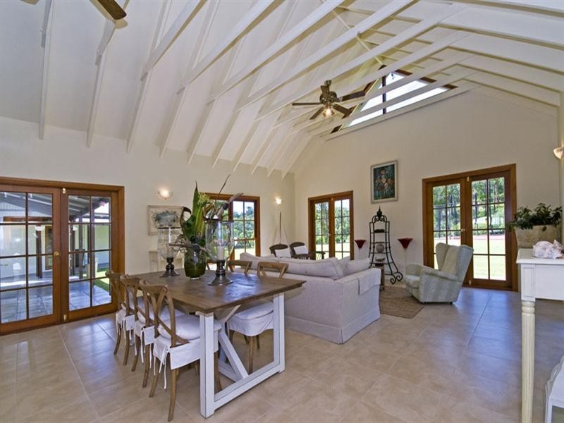 303 Trees Road, Tallebudgera QLD 4228