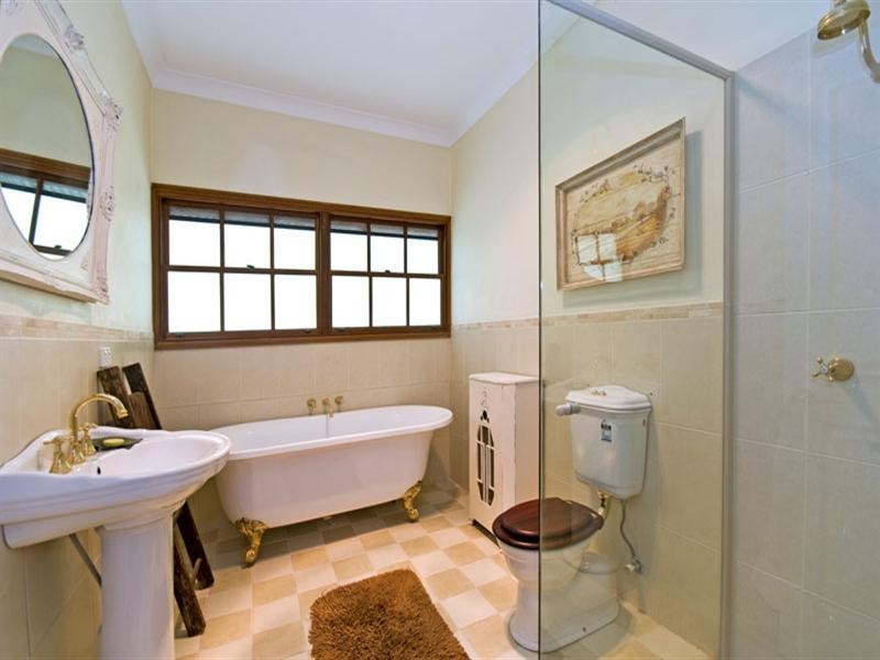 303 Trees Road, Tallebudgera QLD 4228