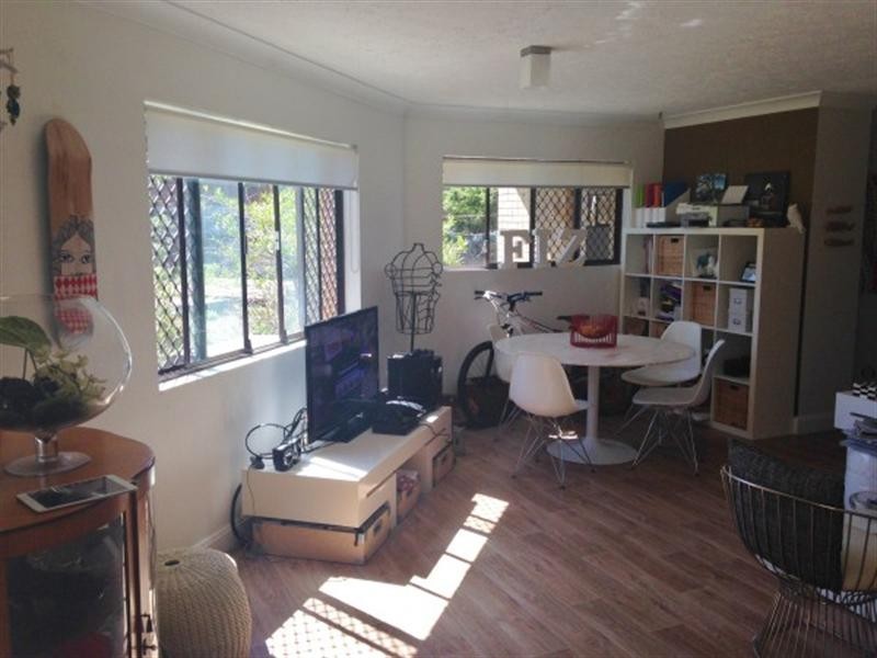 3/8 Twenty Second Avenue, Palm Beach QLD 4221
