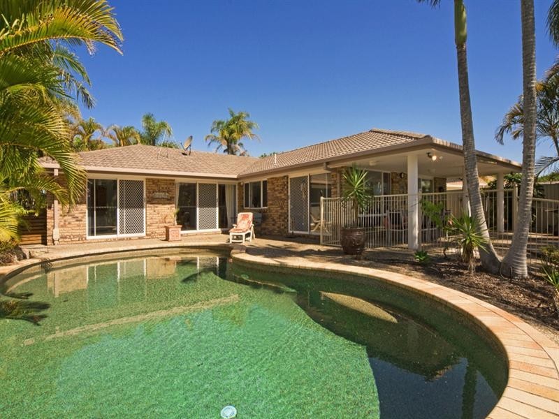 260 Nineteenth Avenue, Elanora QLD 4221