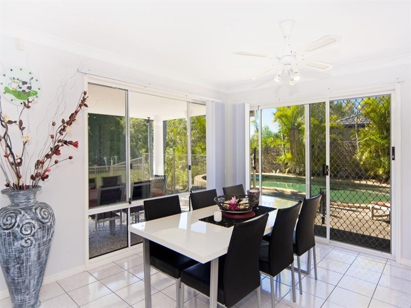 260 Nineteenth Avenue, Elanora QLD 4221