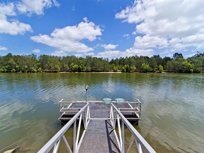 204 Nineteenth Avenue, Elanora QLD 4221