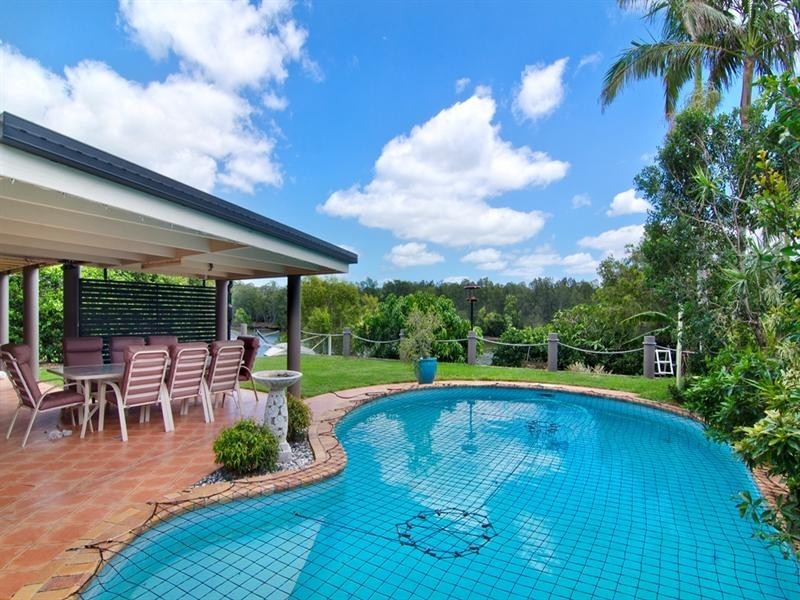 204 Nineteenth Avenue, Elanora QLD 4221