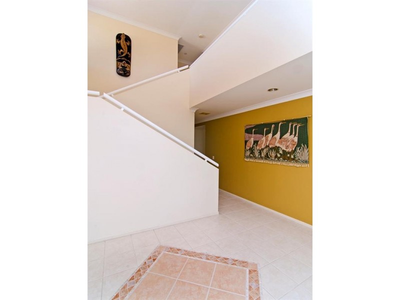 204 Nineteenth Avenue, Elanora QLD 4221