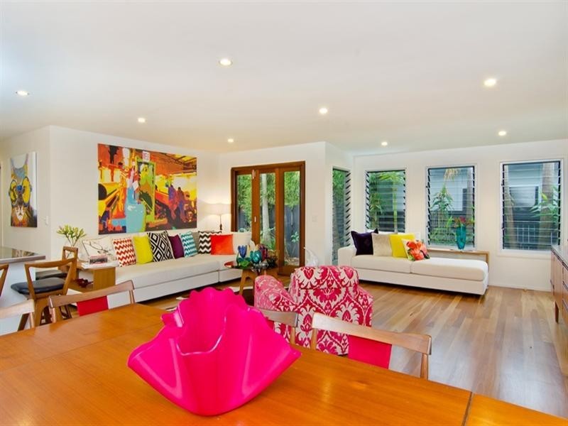 59 Manus Avenue, Palm Beach QLD 4221