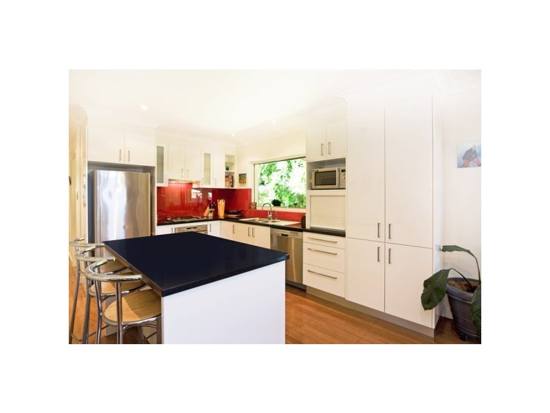 11 Merauke Avenue, Palm Beach QLD 4221