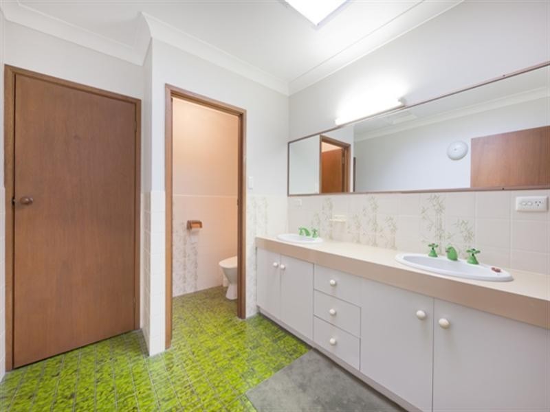 39 Thirteenth Avenue, Palm Beach QLD 4221