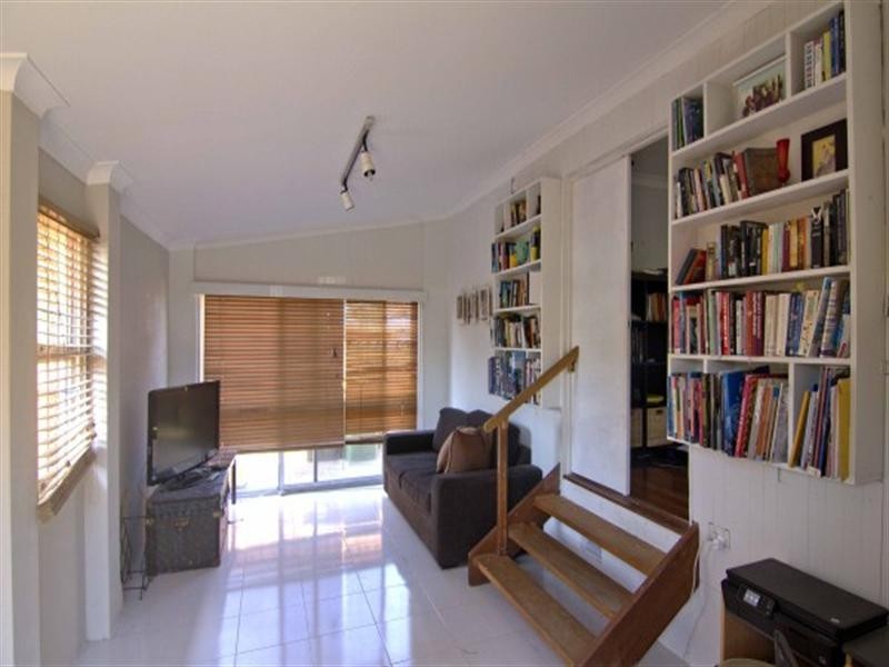 28 Tahiti Avenue, Palm Beach QLD 4221