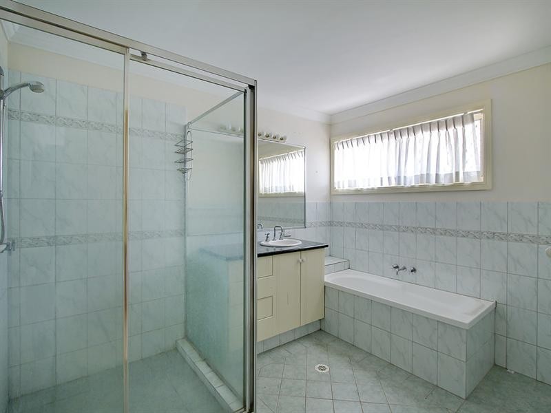 32 Gordonia Drive, Reedy Creek QLD 4227