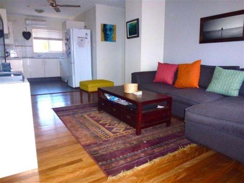 4/82 Sarawak Avenue, Palm Beach QLD 4221