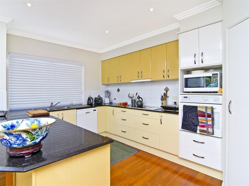 1/34 Hawaii Avenue, Palm Beach QLD 4221