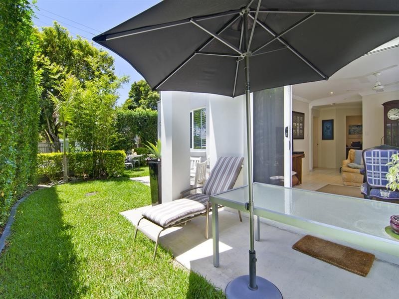 1/34 Hawaii Avenue, Palm Beach QLD 4221