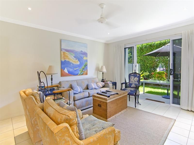 1/34 Hawaii Avenue, Palm Beach QLD 4221