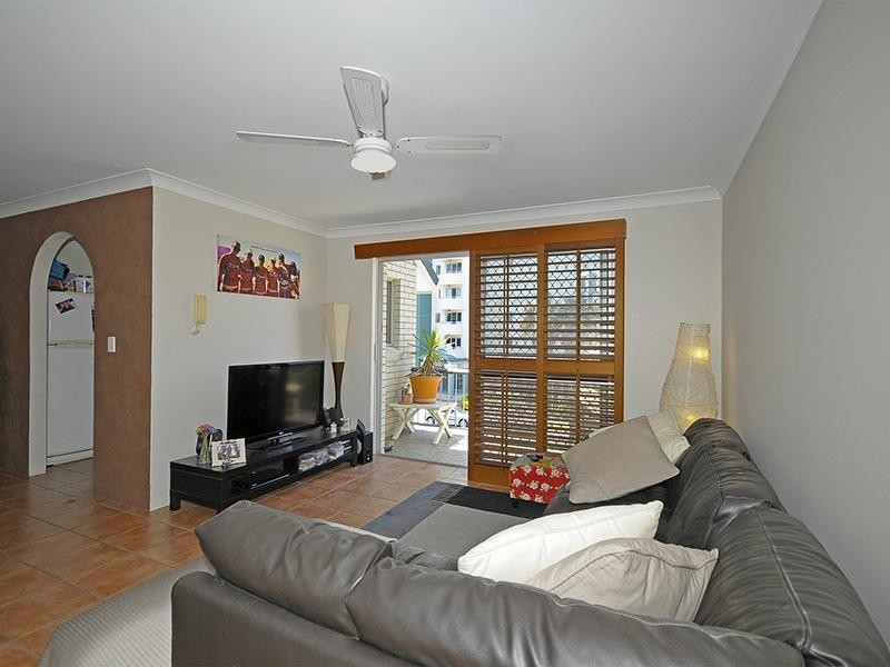 12/4 Fern Street, Surfers Paradise QLD 4217